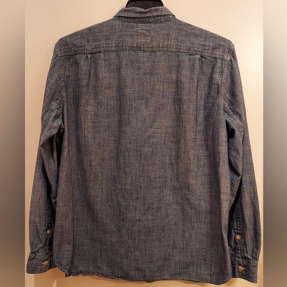 J Crew Button Up Collard Shirt Men XL Blue Denim Chambray Long Sleeve - Picture 2 of 3